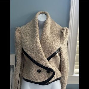 COPY - ⭐️⭐️🎉🎉HOST PICK ⭐️⭐️BEBE JACKET SIZE M BEIGE AND FAUX BLACK LEATHER!